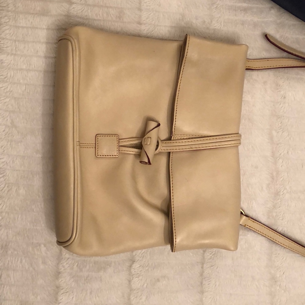Dooney & Burke Crossbody with toggle closure - Picture 2 of 7